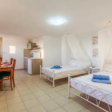 Mani Summer Escape - Spacious Home, Fully Equipped Διαμέρισμα Λεύκτρο